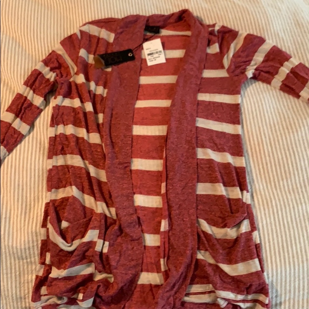 Super soft open sweater with pockets